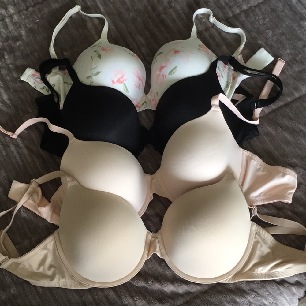 Donated - BUNDLE OF 4 - LIKE NEW VS Pink Everyday T-Shirt Bras